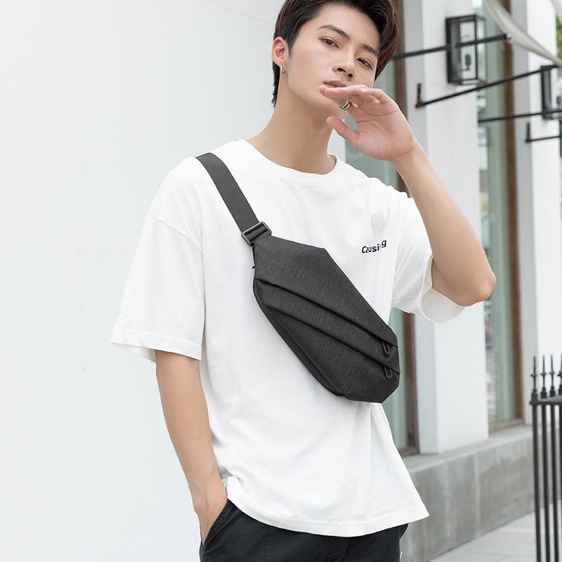 Breast Bag Men's Trendy Brand Shoulder Messenger Bag Ins Multi-functional Men's Sports Fanny Pack Lightweight Small Cross Bag Backpack Versatile