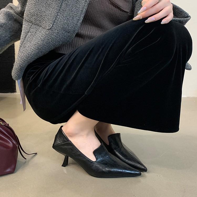 Herbst Spitzkopf Dünner Absatz Mittlerer Absatz Einzelne Schuhe Weiche Sohle Dünner Niedriger Absatz Britischer Stil Kleine Lederschuhe