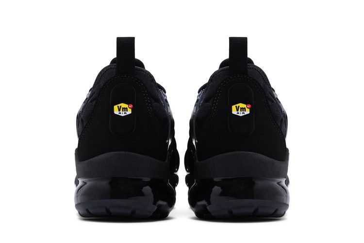 Nike Air VaporMax Plus Triple Black