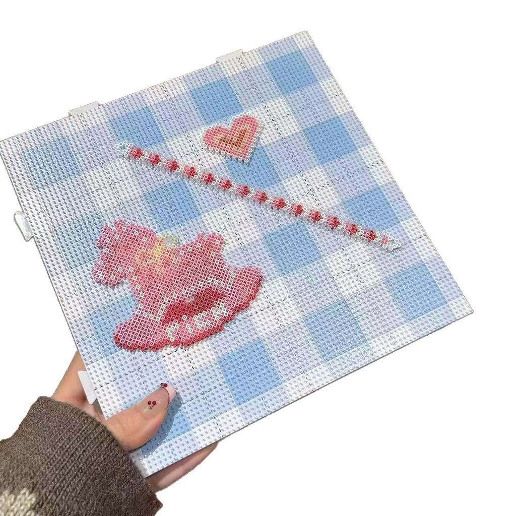 Buntes Pegboard im Strichzeichnungsstil: 52 Hitzebeständige Stifte für DIY Perler Perlen Bastelarbeiten