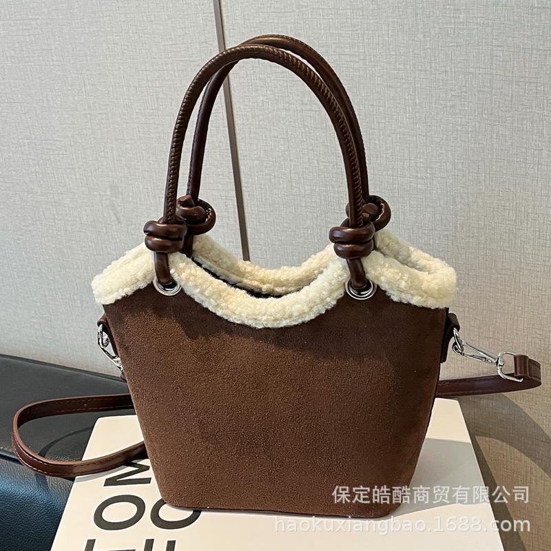 Vintage Maillard brown matte small bag women's 2025 new autumn and winter versatile messenger bag portable bucket bag