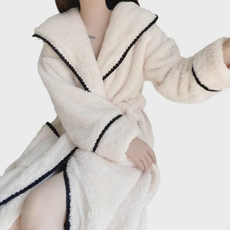 Halat de baie lung din flanel alb pentru femei - Pijamale de iarnă din lână coral cu design cu șireturi.