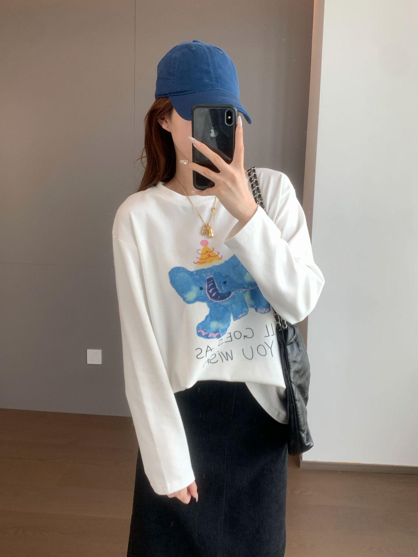 

Blue Elephant Print Loose H-Shaped White T-Shirt with Drop Shoulder Sleeves One Size білий