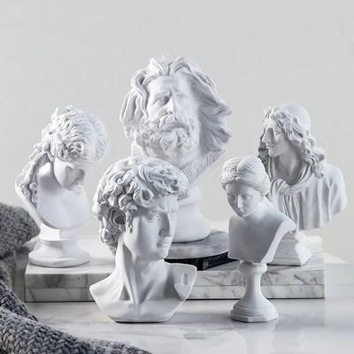 Dekoracje domowe – Statuetki
