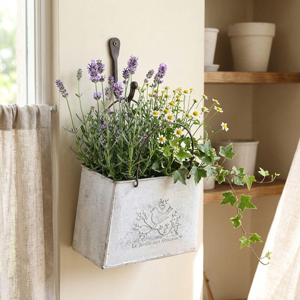 Vintage Distressed Handbag Flower Pot Flower Vase Wear-resistant Iron Art Vase Decorative Pot Plant Bucket Metal Flower Basket