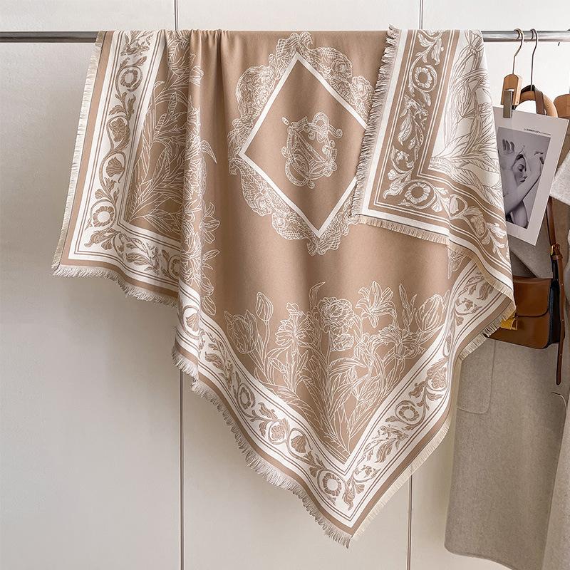 Fashionable Retro European-Style Flowery Large Square Scarf Double-Sided Women'S Imitation Cashmere Warm Scarf Simple And Versatile