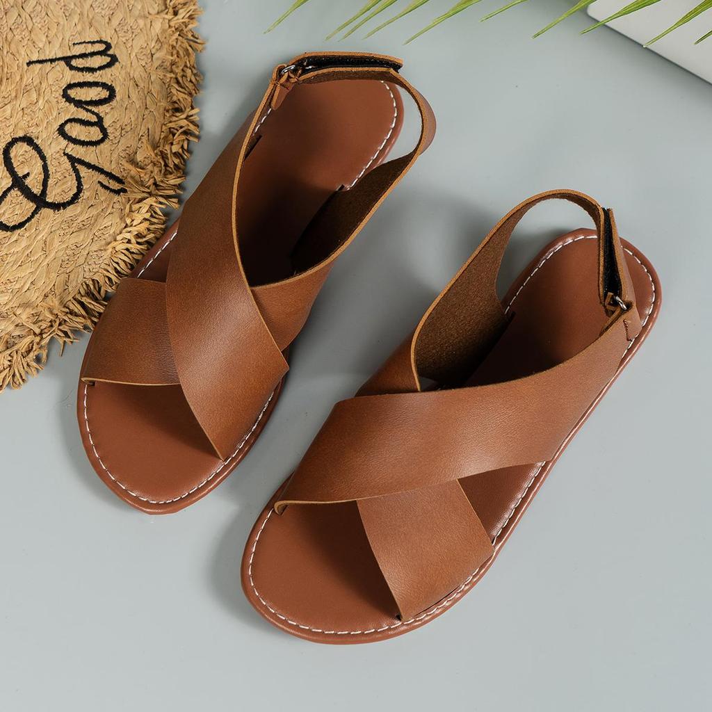 Novas sandálias femininas da moda verão fivela tira plana sapatos de praia sólidos tira traseira peep toe sandálias femininas tamanho grande 43