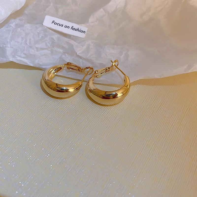 Metal Simple Versatile Earrings Personality Exaggerated Earrings Temperament Advanced Sense Earrings Fashion Earrings Women