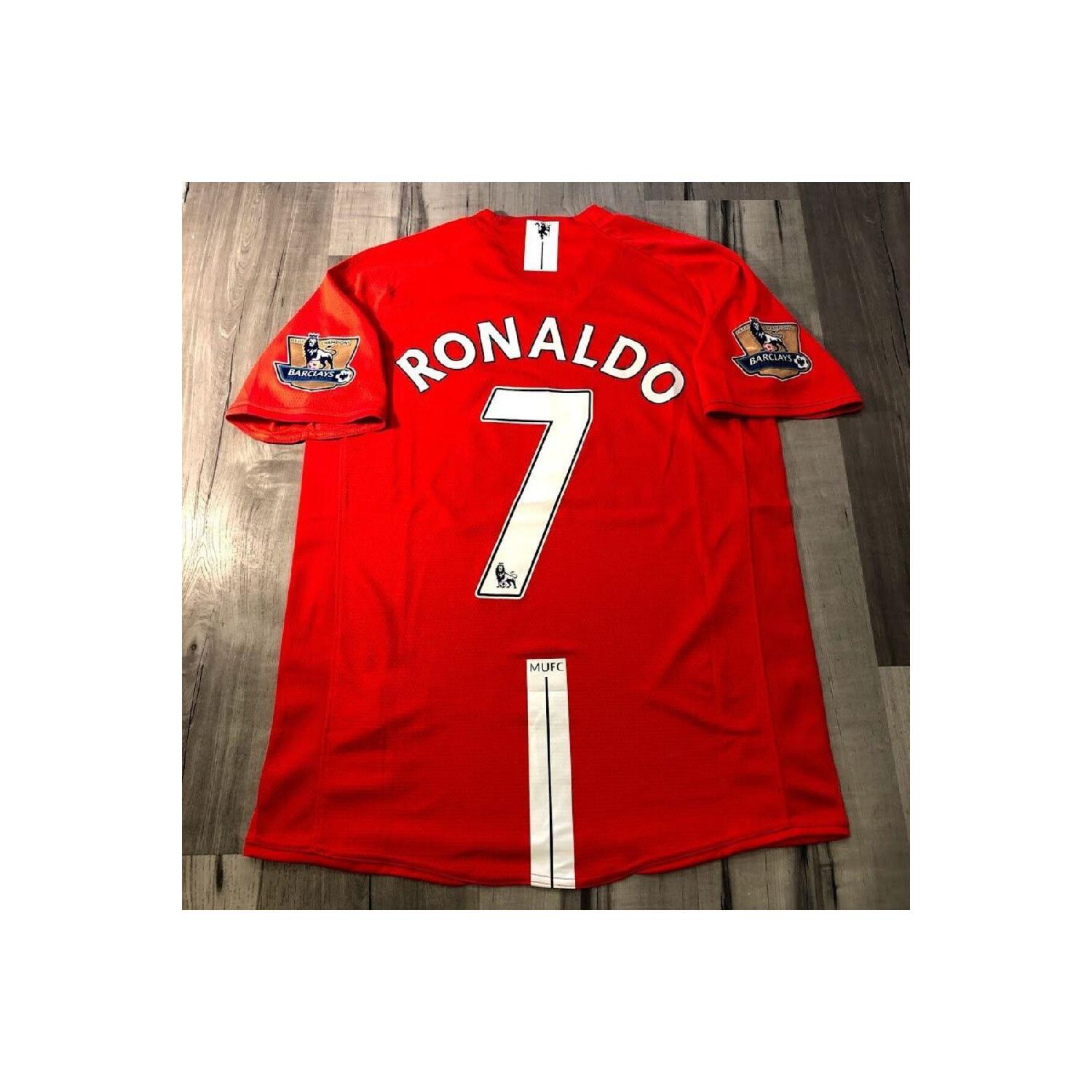 

Легендарная футболка Роналду «Манчестер Юнайтед», 2008 г., импортированная.