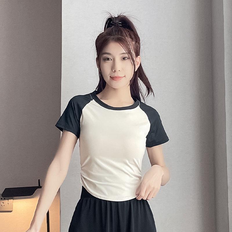 

Женский быстросохнущий беговой комплект 2025: Наряд для утренней пробежки и йоги M (Top Size Runs Small)