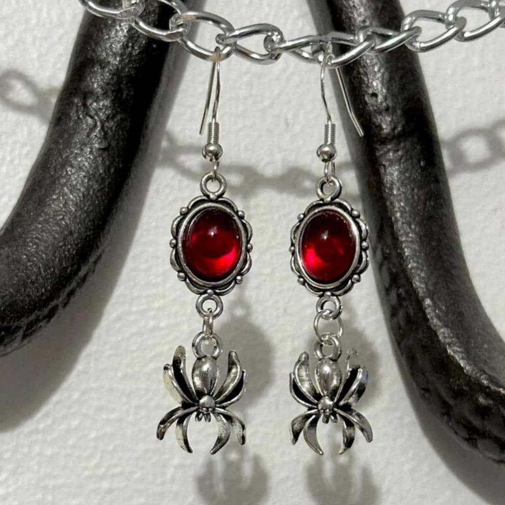 Gothic Punk Red Crystal Spider Long Pendant Earrings for Women Halloween Party Witch Dangle Earrings Jewelry Accessories Gifts