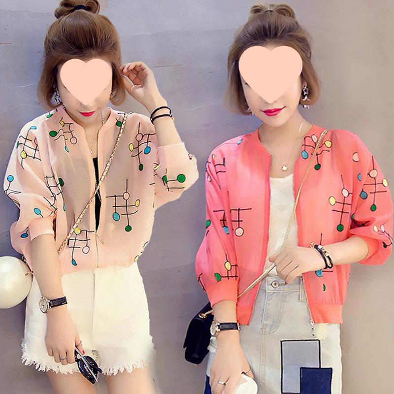 

Women s Plus Size Chiffon Sun Protection Cardigan - Summer Printed Short Baseball Jacket with Five-Point Sleeves. 2XL