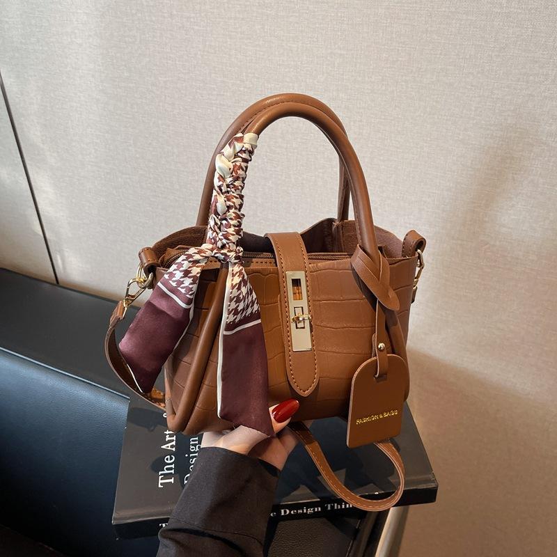 Premium Small Bag, New Women's Bag, Summer Versatile Messenger Bag, Fashionable Portable Bucket Bag