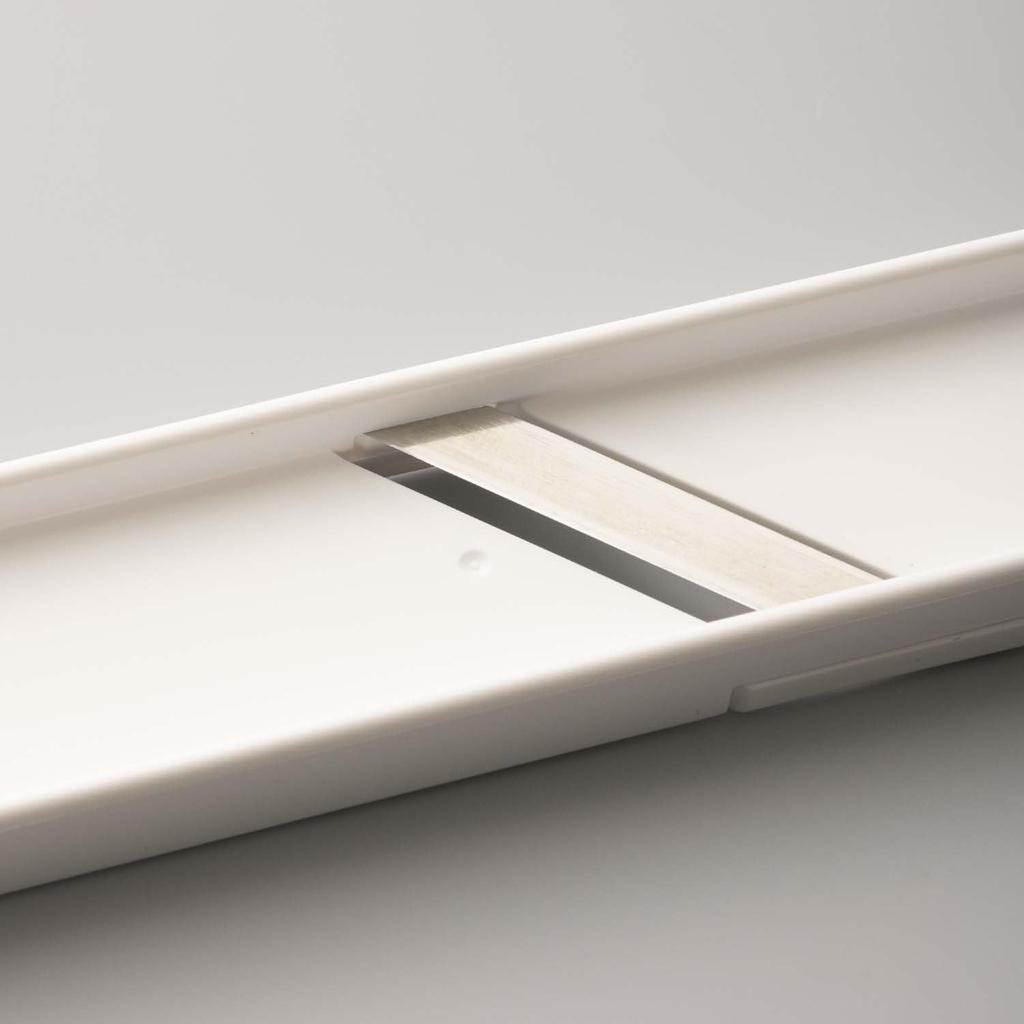 Kai Green Onion Thin with Finger Made In Japan Slicer, Diagonal, Slices, Guard, DH8229,