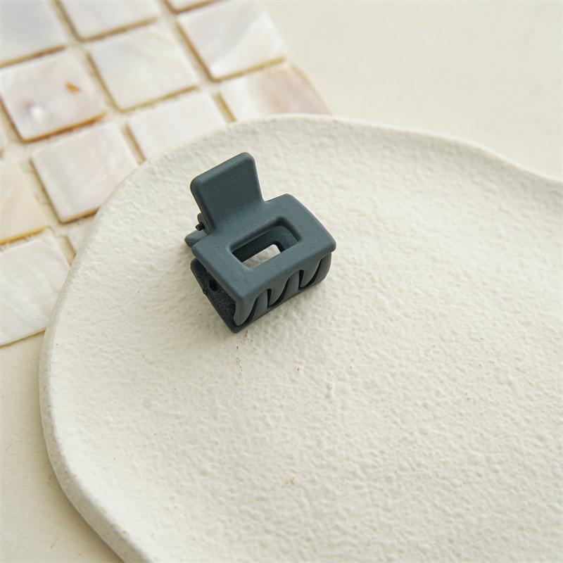 Small Square Hair Claws Frosted Hair Clip Geometry Simple Hairpins Ponytail Clip Crabs Hair Accessories for Women