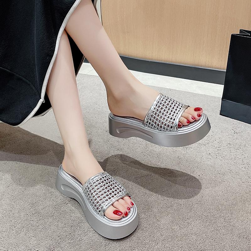 

Summer New Round-headed Wedge-heeled Comfortable Slippers Fashionable and Elegant Platform Sexy High-heeled Women s Shoes 35