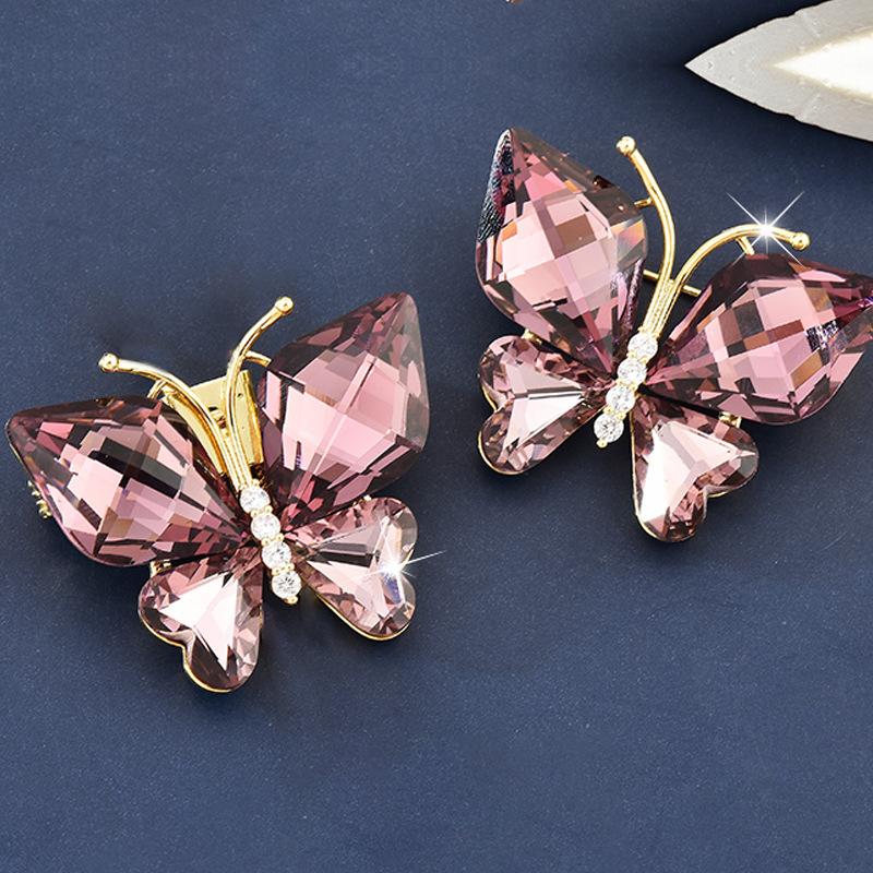 Autumn And Winter Crystal Butterfly Clothes Corsage Fashion Luxury Temperament Female Butterfly Brooch Clothes Accessories Tide