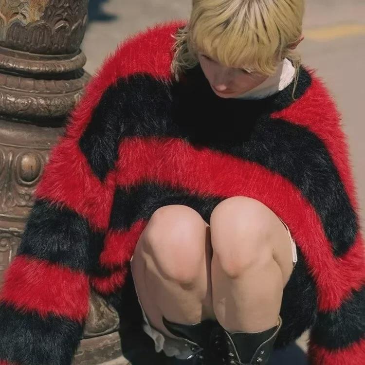 Red and Black Striped Seahorse Wool Men's Knitted Sweater - Winter Mink-Like Couple's Jacket