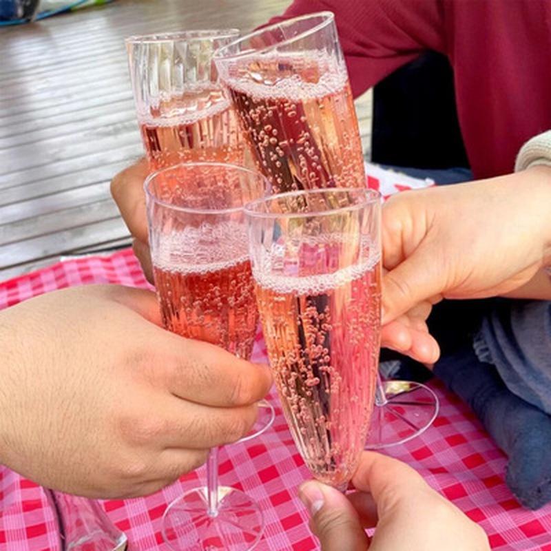 4 ks/8 ks vysoce kvalitní svatební flétna na šampaňské, kreativní jednorázové plastové svatební poháry na šampaňské, nádobí na pití na párty