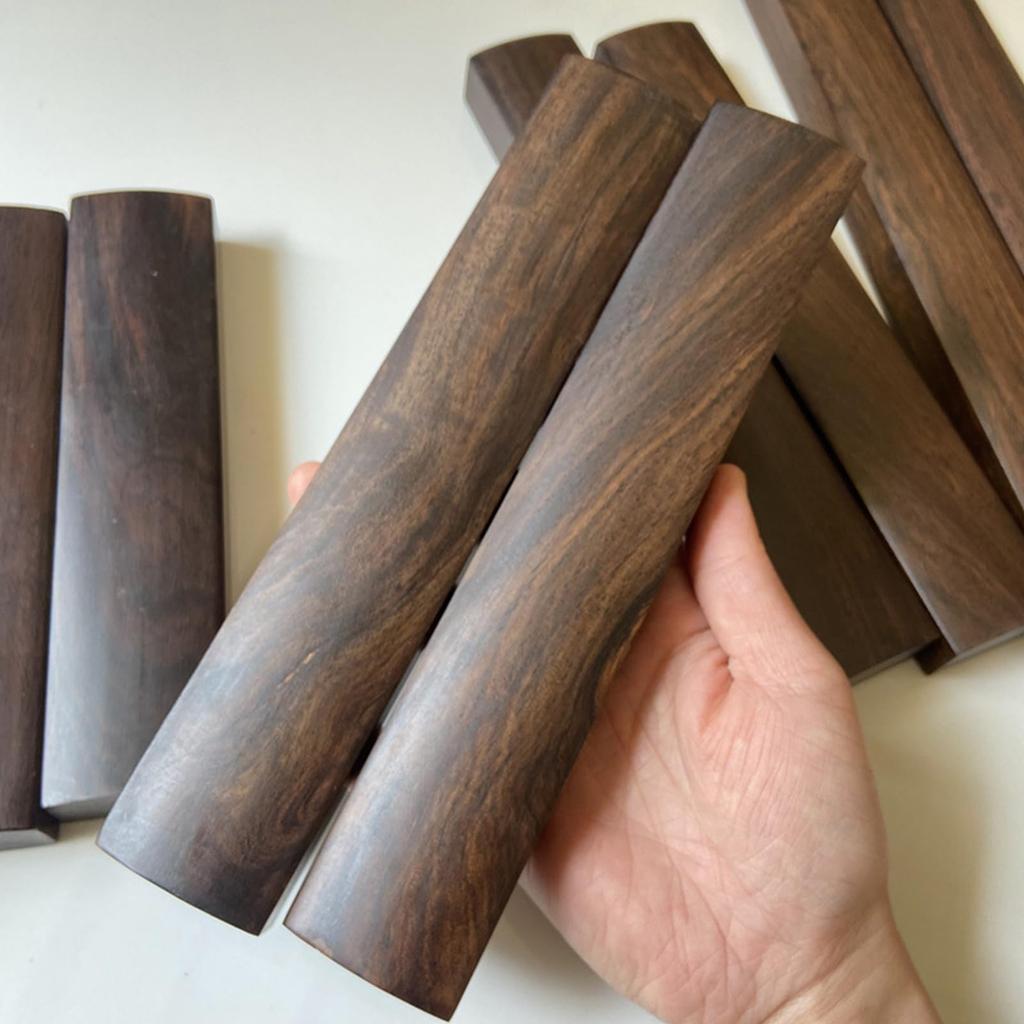 A pair of MOYIDUE clappers (Otogi) (Kaijaku) for Buddhist temples, esoteric Buddhist ritual implements, Obon supplies, and equinoxes. Wooden