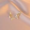 New fashionable versatile earrings, Korean retro flash diamond pearl studs, light luxury high-end fishtail earrings
