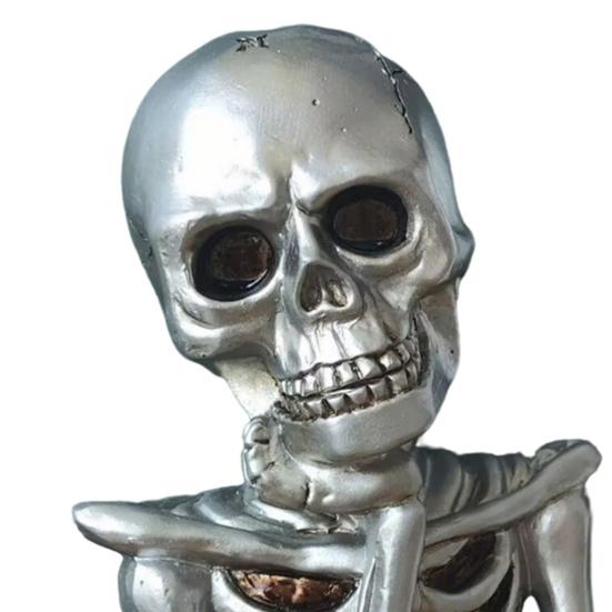 2 Pcs Gothic Skeleton Figurine Creepy Halloween Skull Statue Realistic Resin Tabletop Ornament for Home Office Bookshelf Indoor Decoration