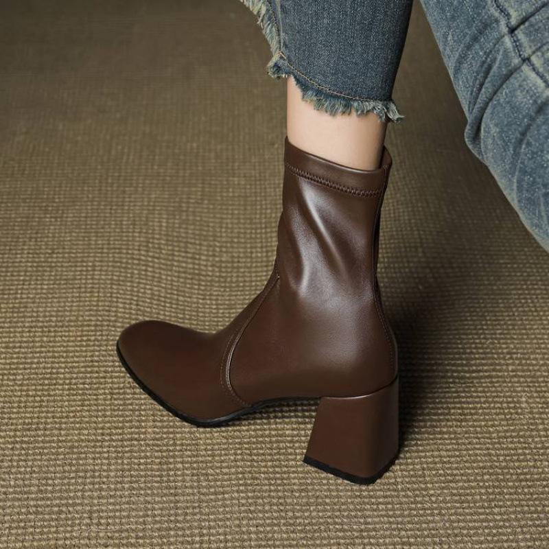 

Осенне-зимние женские кожаные ботинки однотонные универсальные большого размера женские ботинки средний каблук модные ботинки новые круглый носок квадратный каблук средний каблук 40