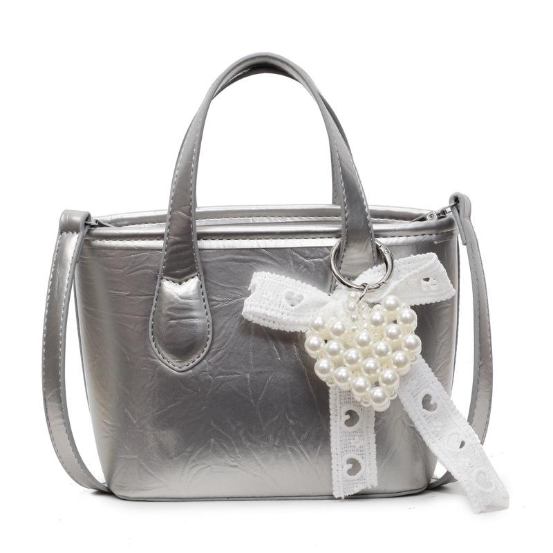 

Korean version of fashion handbag versatile shoulder bag 2025 summer new high-end messenger bag simple foreign shoulder bag