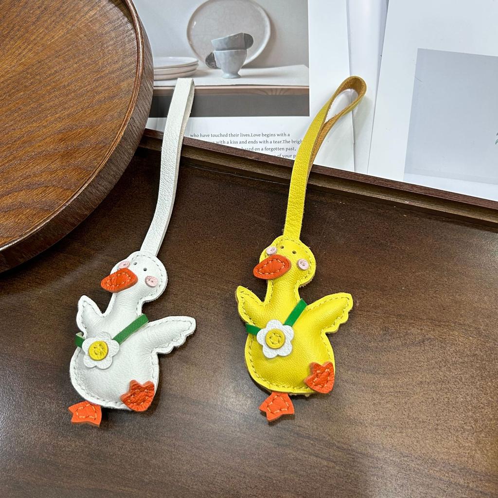Handmade DIY Cute Duck Pendant Keychain Bag Gas Car Couple