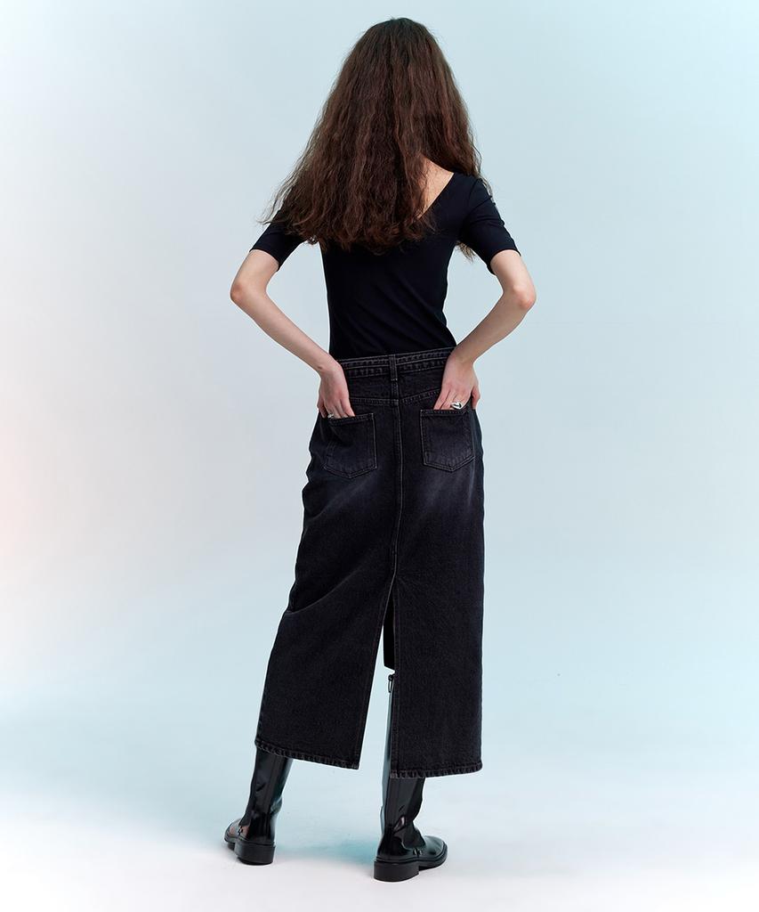 Heo Slim Fit Denim Skirt_Black