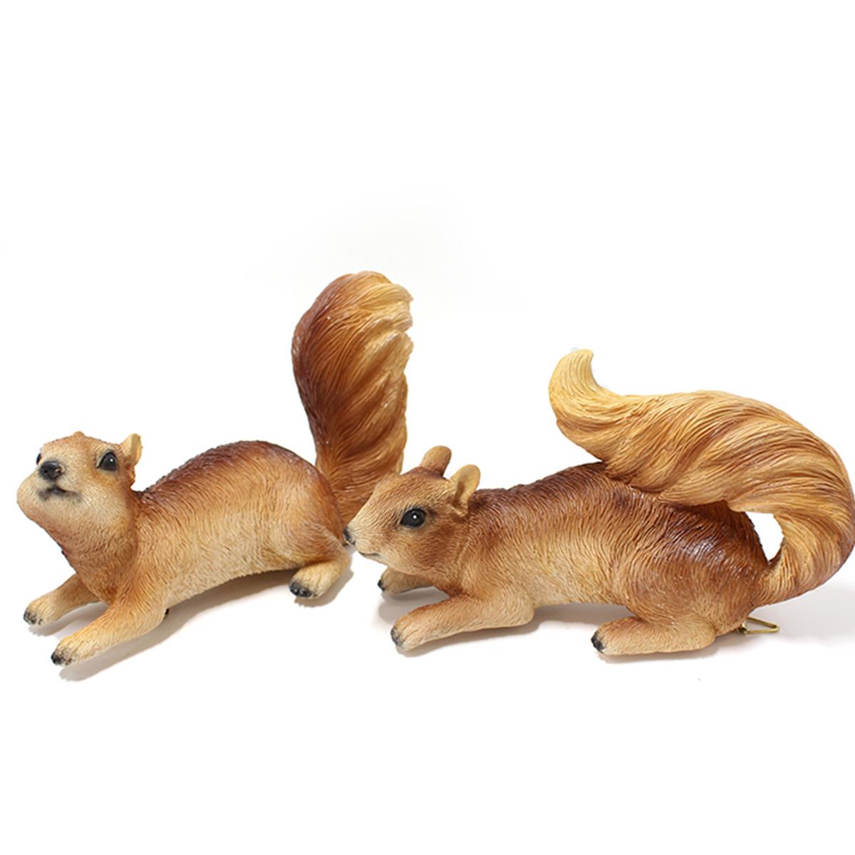 

2 pieces of simulated squirrel tree hanging resin crafts, courtyard garden tree decoration, courtyard lawn decoration, home and