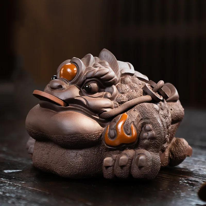 Chinese Yixing Purple Clay Tea Pet Lucky Golden Toad Statue Desktop Ornaments Handmade Sculpture Crafts Tea Set Decoration 13.5x13.1x9cm