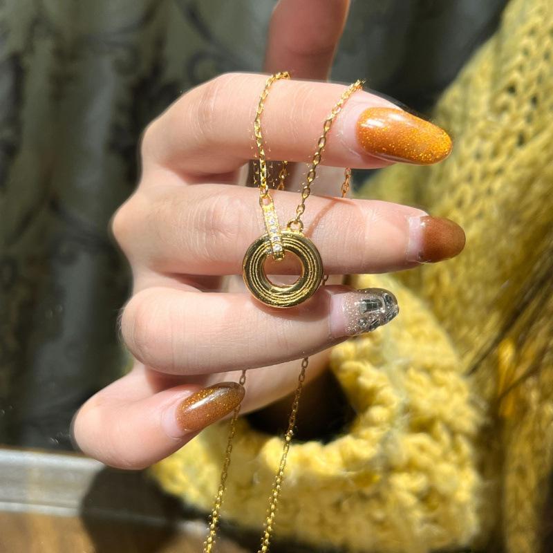 Red Corundum Round Cake Necklace Design Sense Colored Diamond Ring Sweater Chain Push-Pull Adjustable Live Broadcast Supply