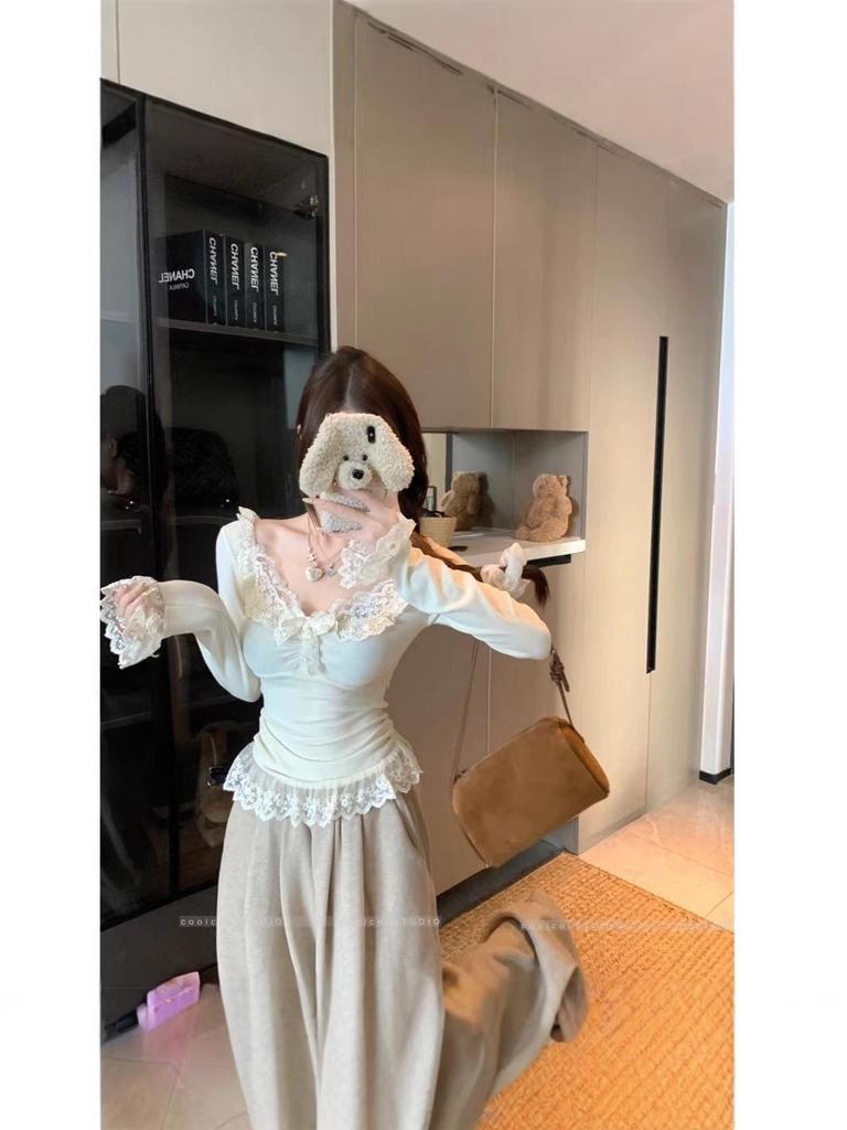 Chic Lace Patchwork Bow Tie Long Sleeve Plush Top for Autumn/Winter