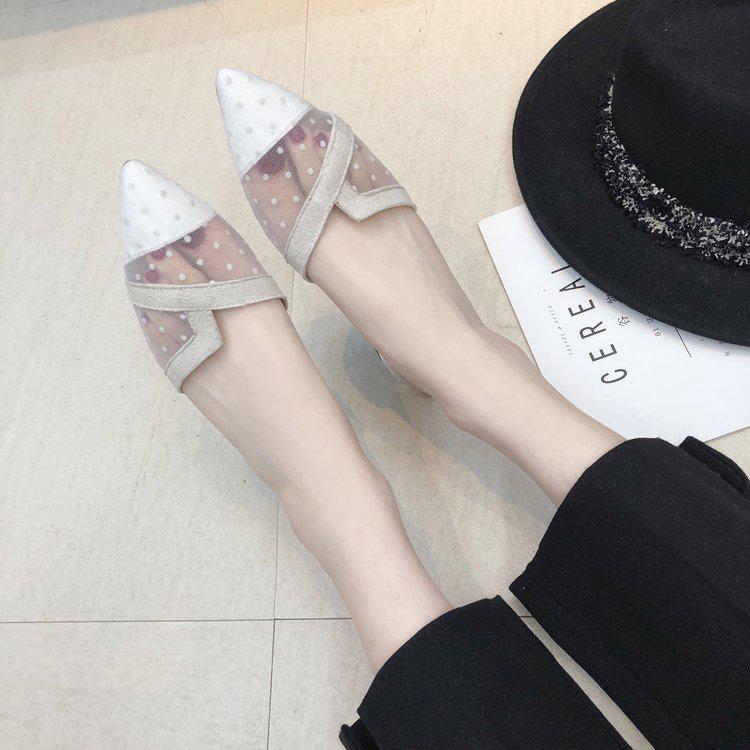 pointed sandals flat