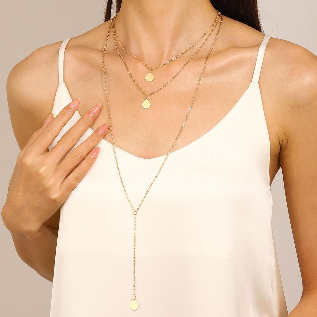 Golden Multi-layer Pearl & Portrait Pendant Necklace - Fashion Retro Clavicle Chain for Women
