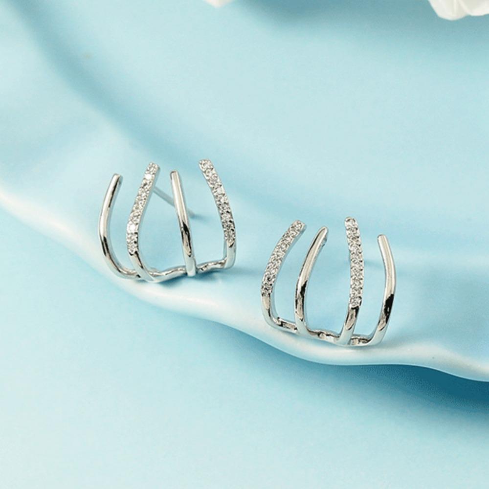 European And American Fashionable Zircon Four-Claw Earrings High-End Elegant Simple Earrings Sparkling Earrings
