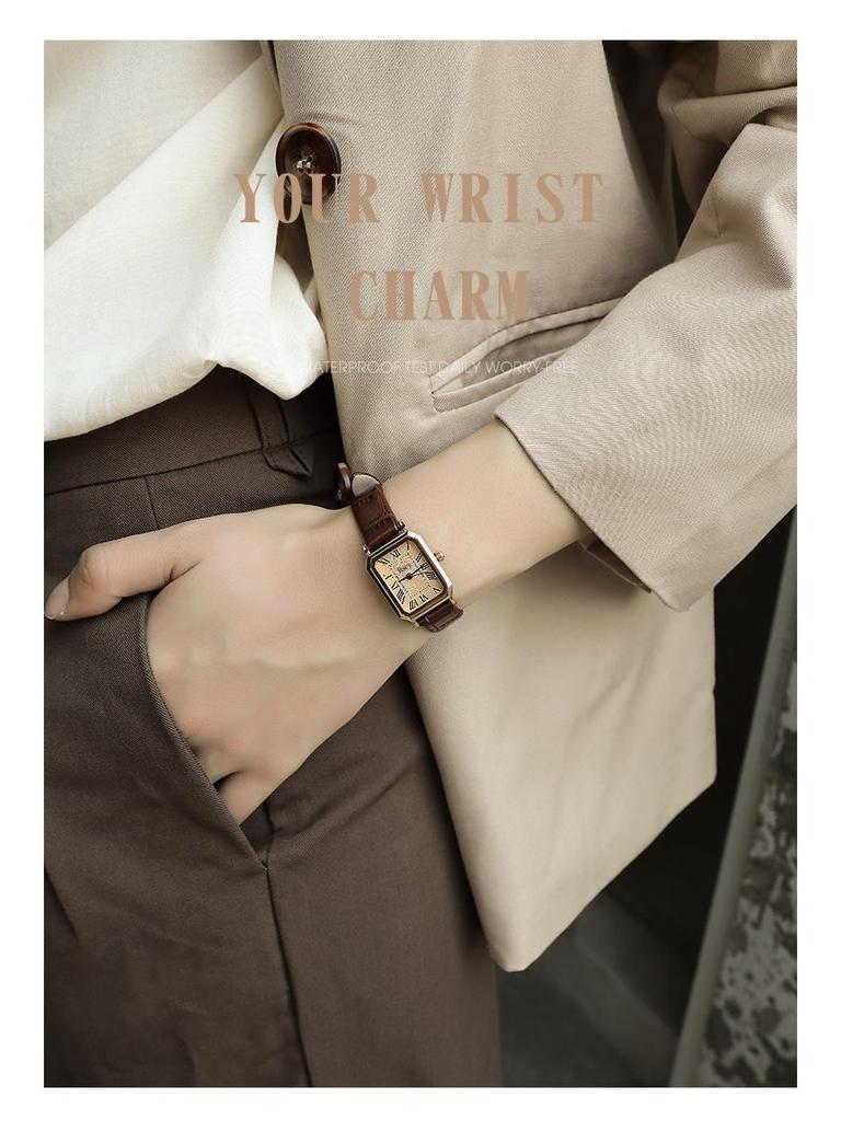 Rscy Retro Women's Genuine Leather Small Square Dial Quartz Watch – Light Luxury and High-End Niche Design