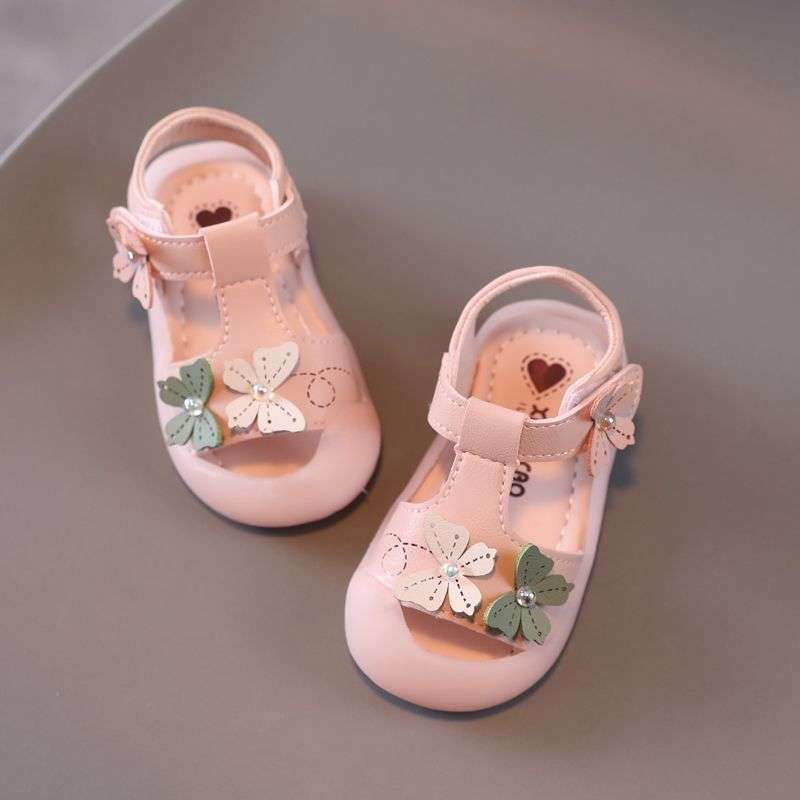Girls sandals 2025 new non-slip soft sole 1 and a half years old baby princess shoes baby toddler shoes 0-3 years old
