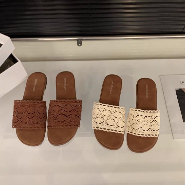 Flat-bottomed Cool Slippers 2025 Summer French Gentle Fairy Vacation Beach One-word Slope and Roman Cool Slippers