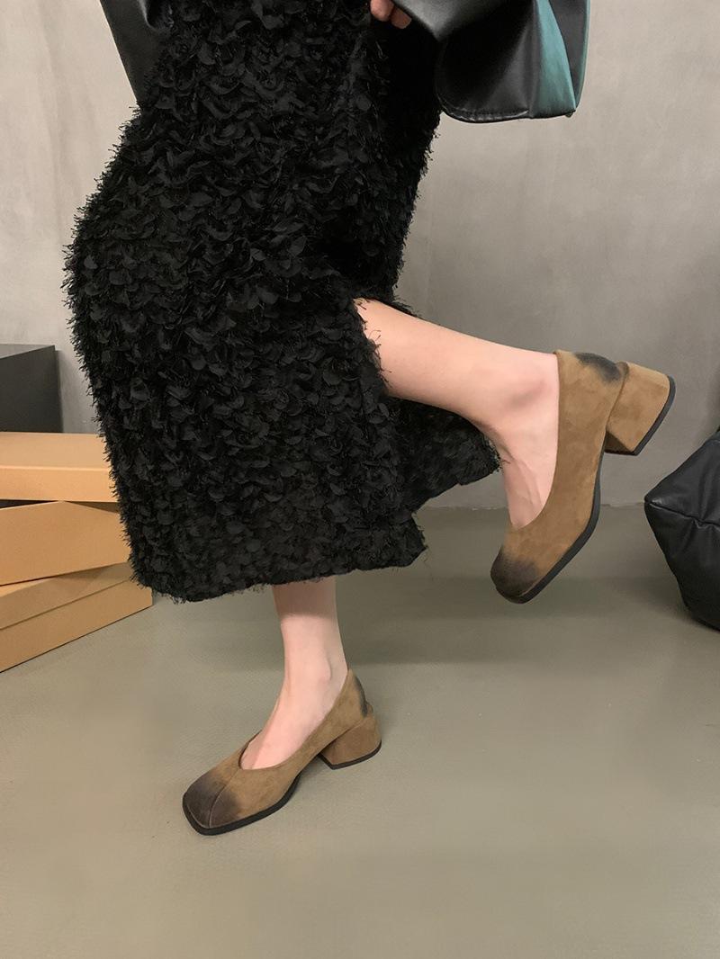 

Французский толстый каблук, черный квадратный носок, темперамент, одиночные туфли, женская обувь 2024 года, новые ретро легкие туфли на высоком каблуке для позднего вечера 40 хаки