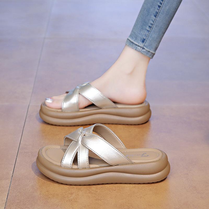 French thick-bottomed cool slippers for women's summer outer wear 2025 new cross-strapped flat-bottomed high-end skirt one-word slippers