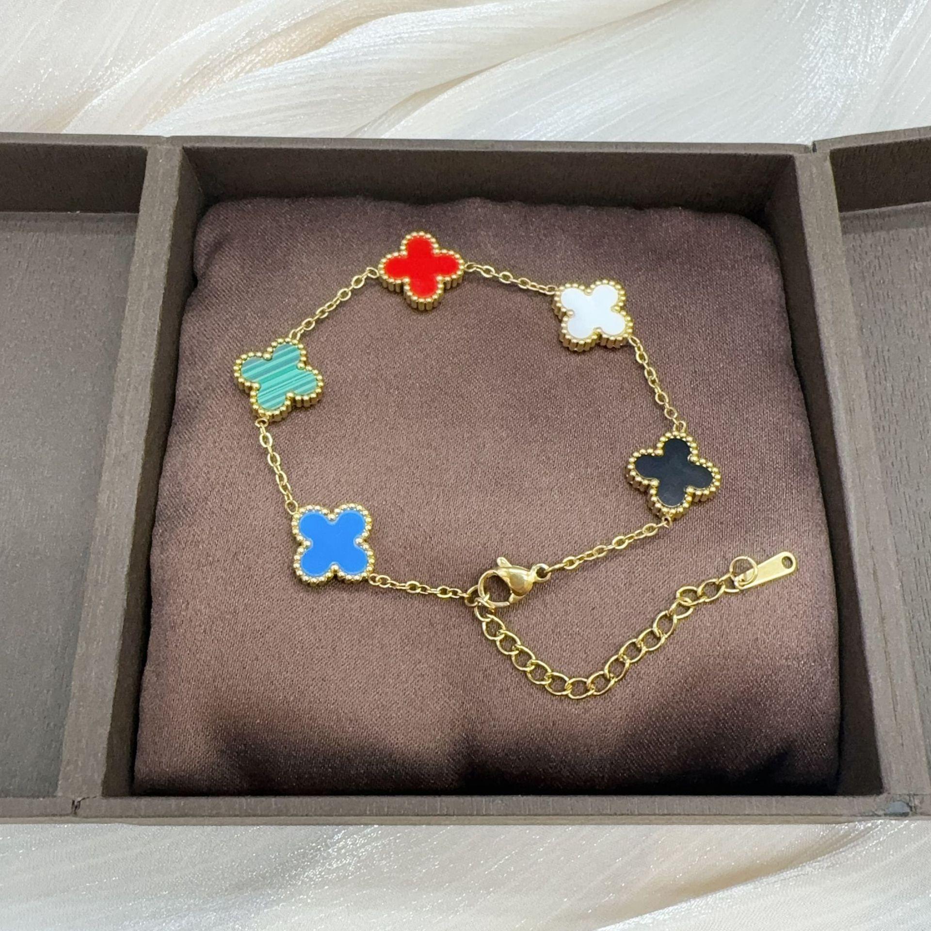 

Fashion Titanium Steel Four-Leaf Clover Bracelet Women Do Not Lose Color Luxury High-Grade Hand Jewelry