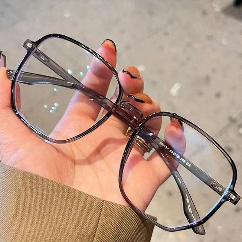 Women's Fashion Pochromic Glasses Ladies Square Frame Color Changing Myopia Glasses Unisex Near Sight Sunglasses