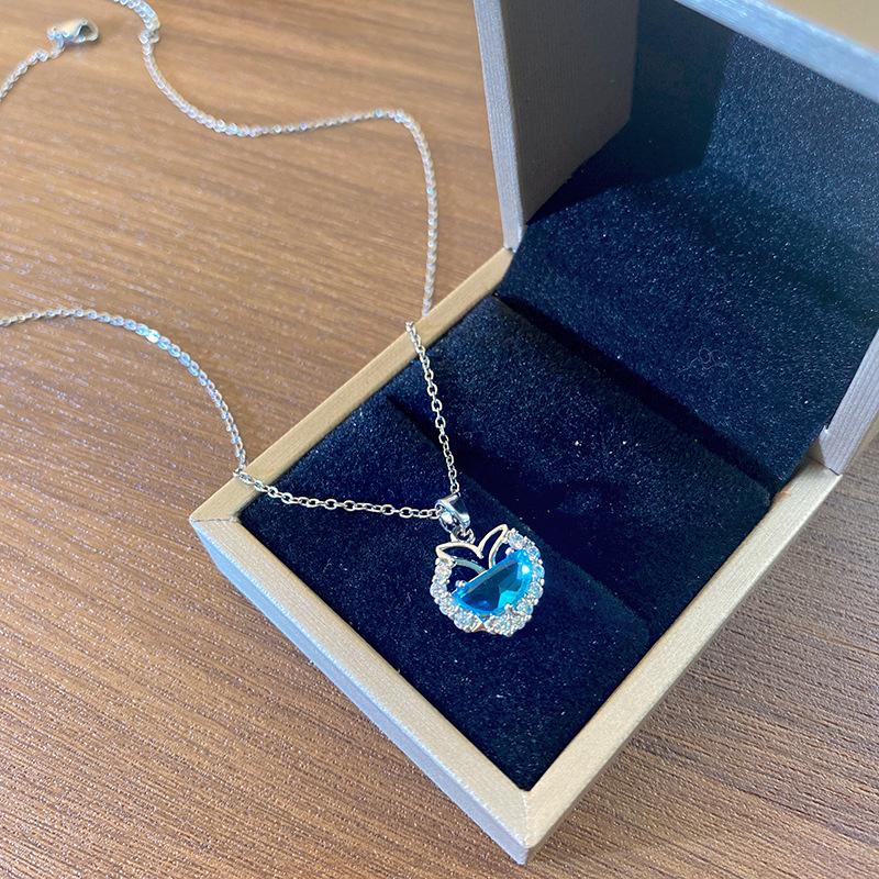 Light Luxury Full Diamond Inlaid Zircon Titanium Steel Clavicle Chain Fairy Versatile Delicate Necklace Gift for Girlfriend