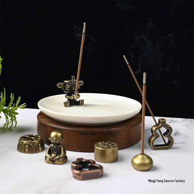 Metal Perforated Incense Burner for Sandalwood & Agarwood - Cultural & Creative Gift Accessory