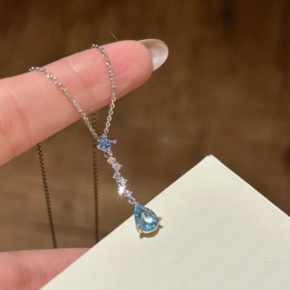 

Elegant Mermaid Tear Pendant Necklace Women Luxury Imitation Aquamarine Topaz Jewelry