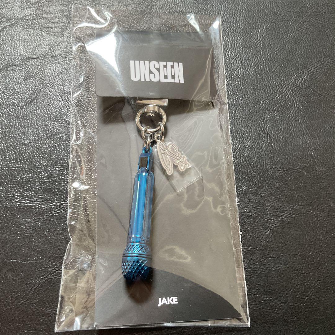 

[USED] ENHYPEN UNSEEN Microphone Keyring Jake