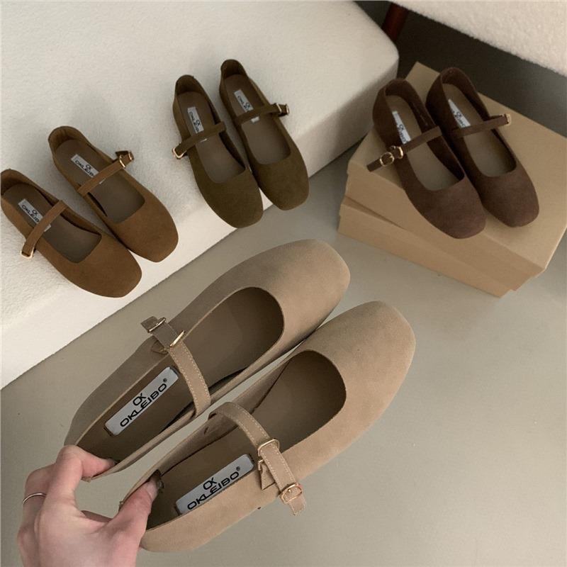 French temperament shallow mouth square head Mary Jane single shoes women's 2025 new Korean version flat bottom one word buckle belt grandma shoes
