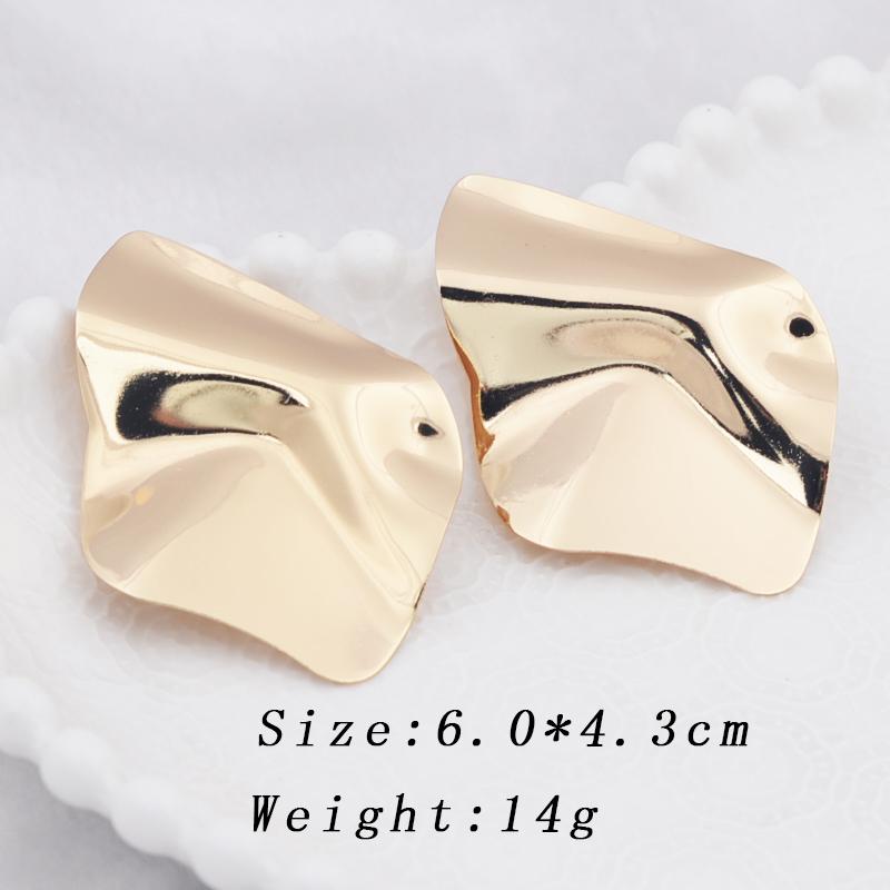 Golden Color Uneven Fold Metal Drop Earrings for Women Irregular Geometry Rhombus Dangle Earrings Party Vintage Zircon Gift
